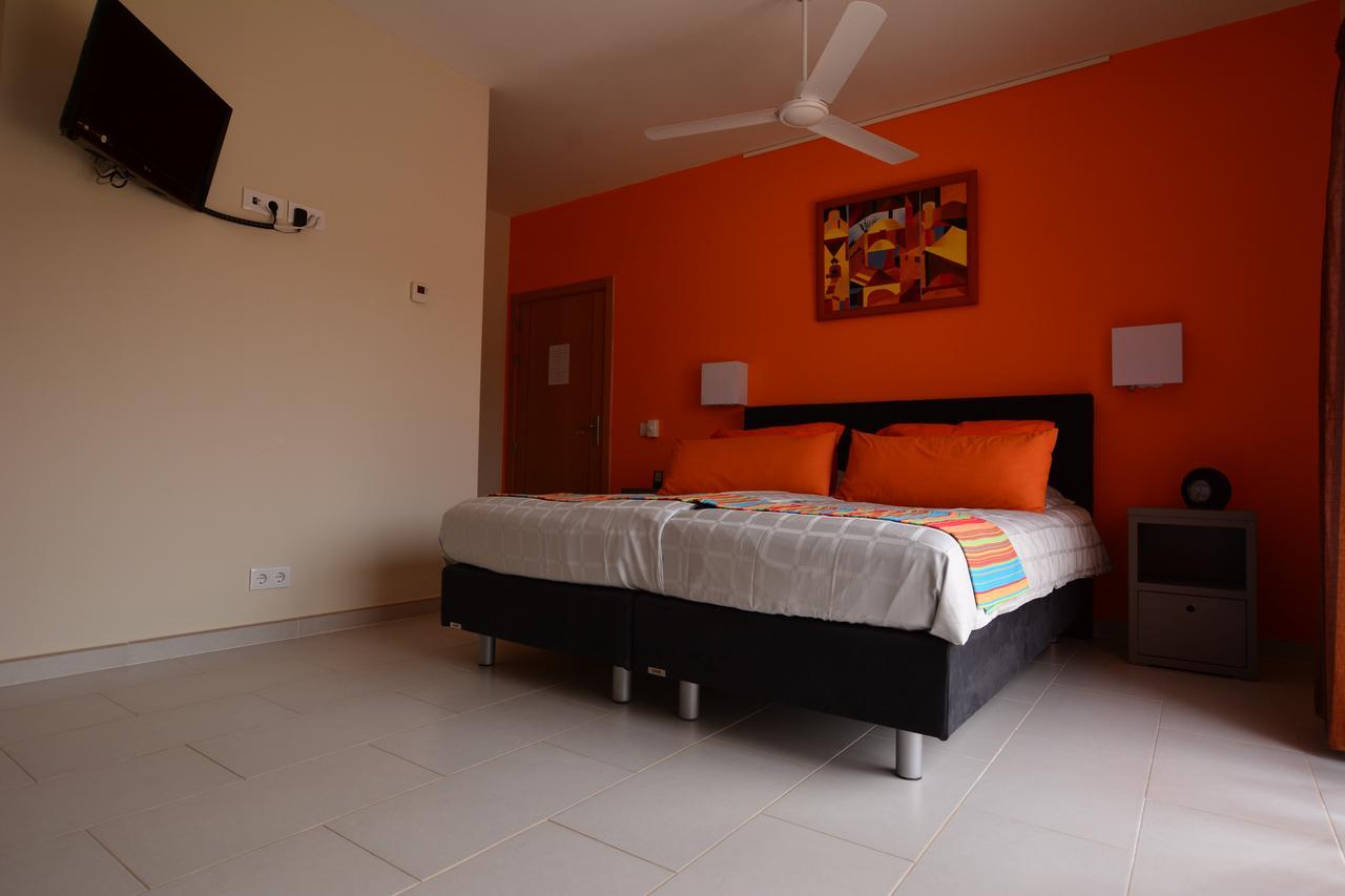 Bed And Breakfast Cas Al Cubo Tavira Esterno foto
